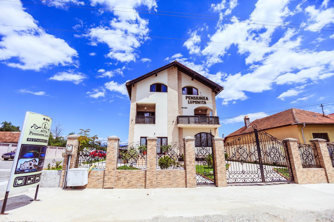 Pensiunea Luminita Targu Jiu Exterior photo